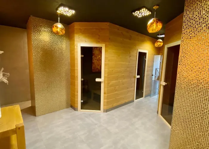 Aparthotel Central Liptovsky Mikulas アパート 4*